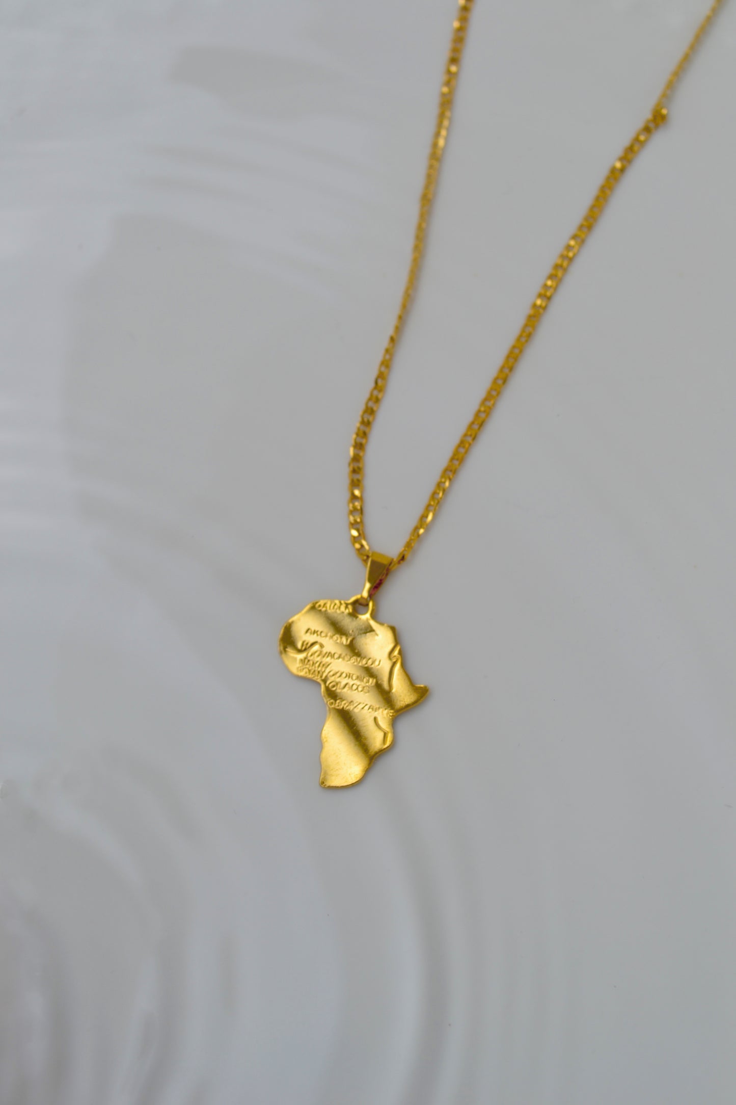 Collier plaqué or - Frica